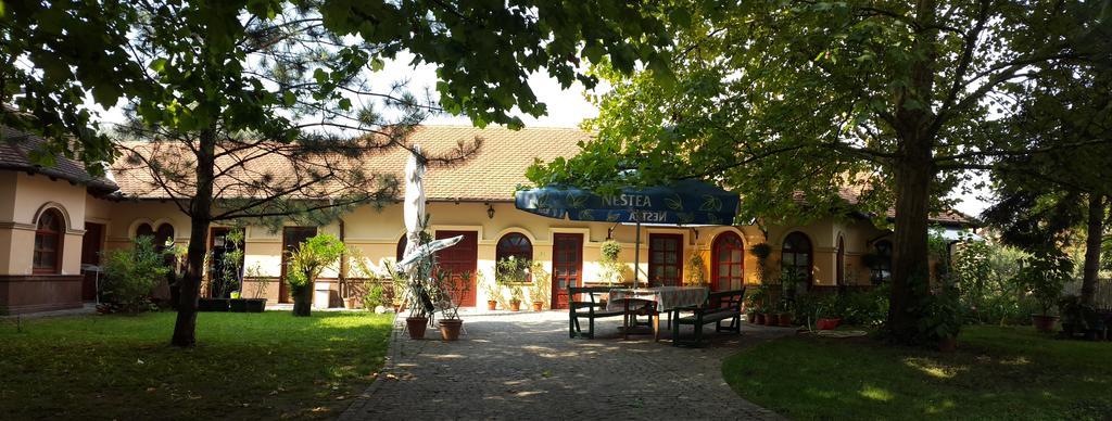 3 Platana Apartman Palics Kültér fotó